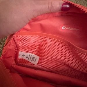 NWT Lululemon Go Getter Pouch